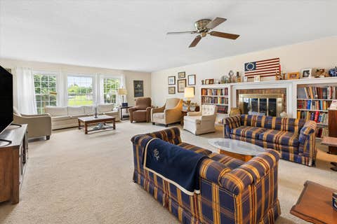 Tiny photo for 1025 8th Avenue N, Clinton, IA 52732 (MLS # 12675641)