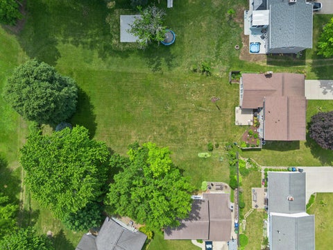 Tiny photo for 1025 8th Avenue N, Clinton, IA 52732 (MLS # 12675641)