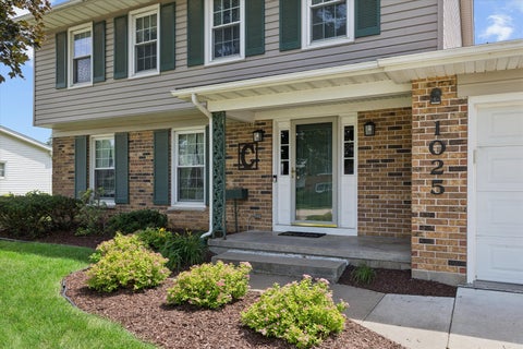 Tiny photo for 1025 8th Avenue N, Clinton, IA 52732 (MLS # 12675641)
