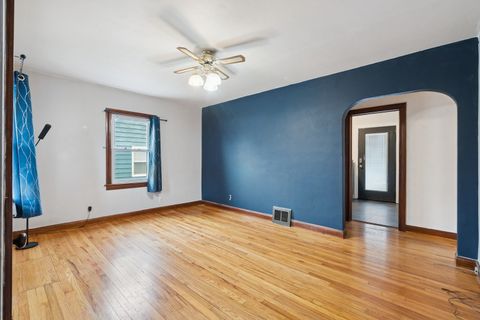 Tiny photo for 2627 COLLEGE Avenue, Davenport, IA 52803 (MLS # 12603508)