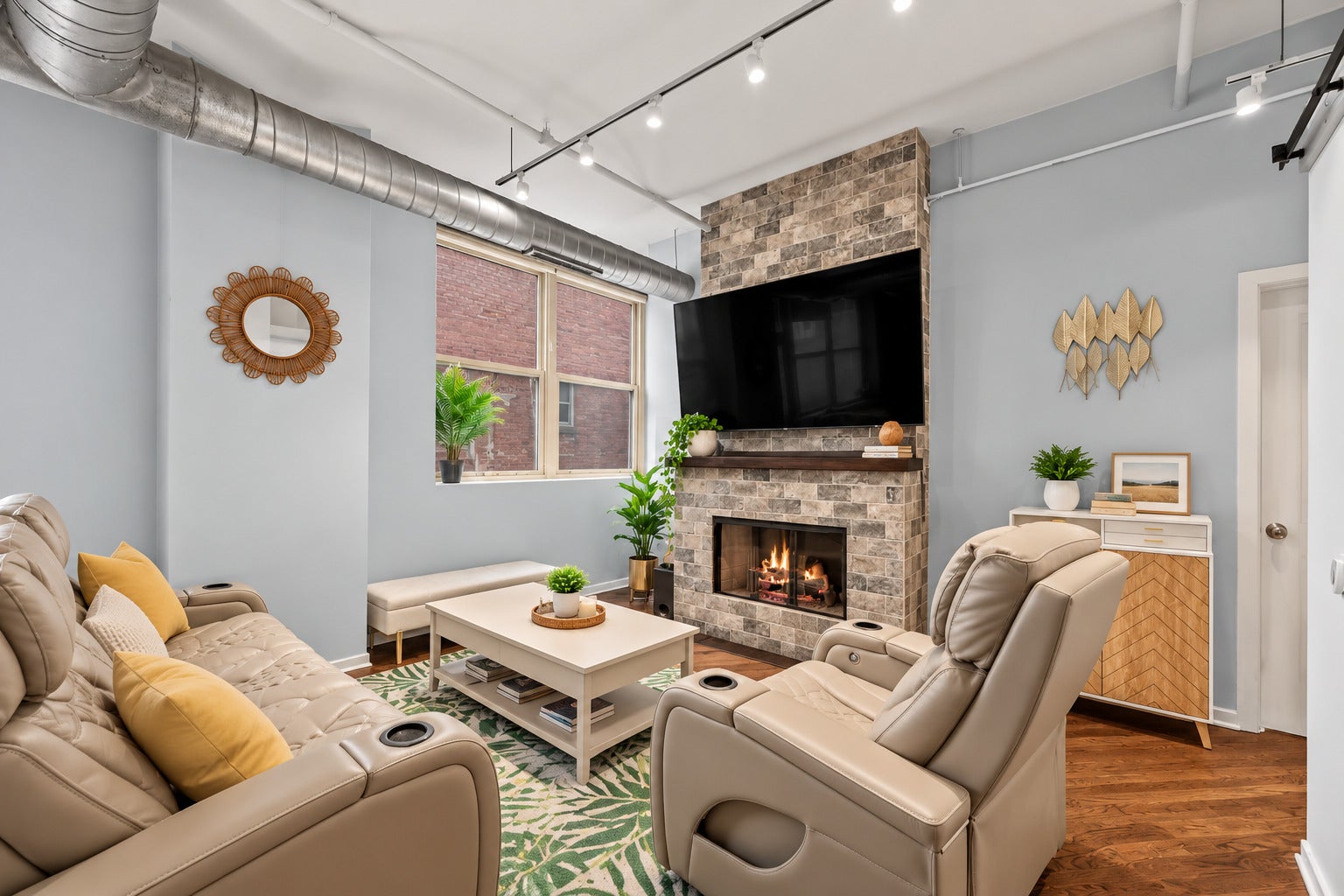 500 S Clinton Street 612