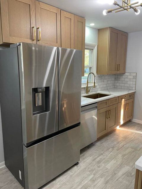 Tiny photo for 18452 Oakwood Avenue, Lansing, IL 60438 (MLS # 12494735)