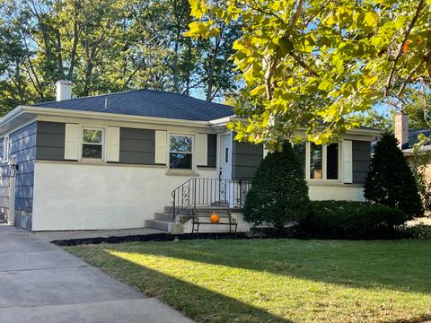Photo of 18452 Oakwood Avenue, Lansing, IL 60438 (MLS # 12494735)