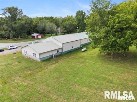 Tiny photo for 8130 Southfork Road, Marion, IL 62959 (MLS # EB460084)