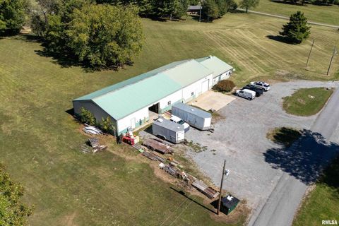 Tiny photo for 8130 Southfork Road, Marion, IL 62959 (MLS # EB460084)