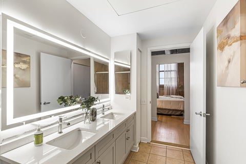 Tiny photo for 900 N Kingsbury Street #726, Chicago, IL 60610 (MLS # 12771561)
