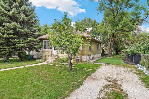 Tiny photo for 409 Linden Avenue, Joliet, IL 60433 (MLS # 12711515)