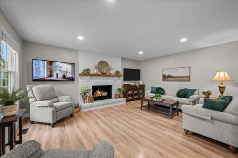 Tiny photo for 1483 Allen Lane, St. Charles, IL 60174 (MLS # 12717637)