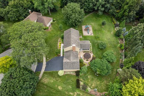 Tiny photo for 1483 Allen Lane, St. Charles, IL 60174 (MLS # 12717637)