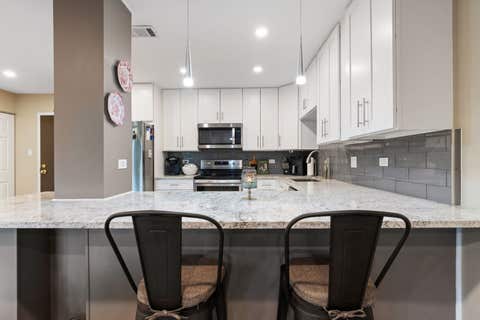 Tiny photo for 1243 E Baldwin Lane #102, Palatine, IL 60074 (MLS # 12696944)