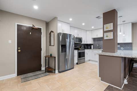 Tiny photo for 1243 E Baldwin Lane #102, Palatine, IL 60074 (MLS # 12696944)