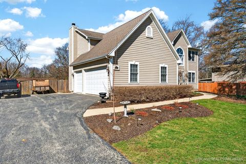 Photo of 6119 Sands Road, Crystal Lake, IL 60014 (MLS # 12601569)