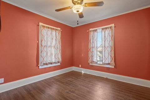 Tiny photo for 162 6th Avenue, Moline, IL 61265 (MLS # 12557914)