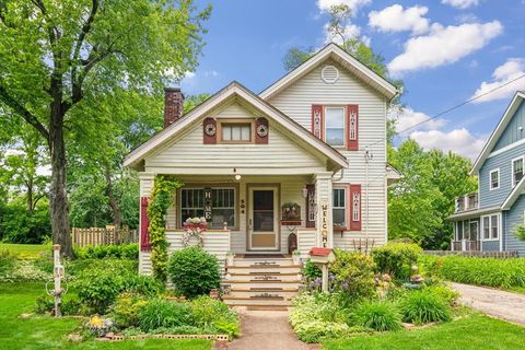 A home in Glen Ellyn