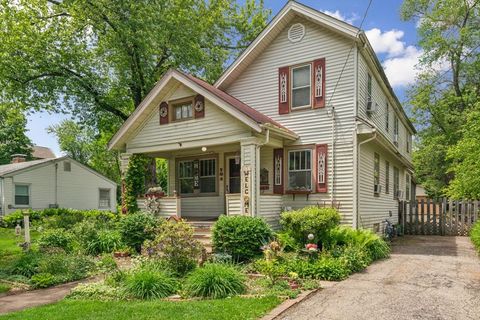 A home in Glen Ellyn