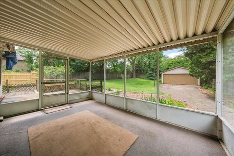 A home in Glen Ellyn