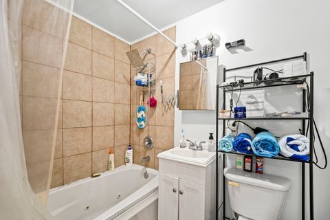 Tiny photo for 6319 N Sacramento Avenue #3E, Chicago, IL 60659 (MLS # 12603523)