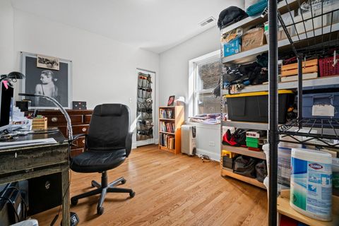 Tiny photo for 6319 N Sacramento Avenue #3E, Chicago, IL 60659 (MLS # 12603523)