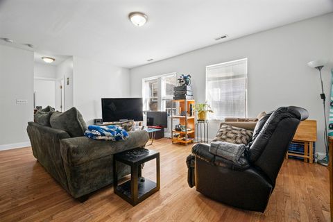 Tiny photo for 6319 N Sacramento Avenue #3E, Chicago, IL 60659 (MLS # 12603523)