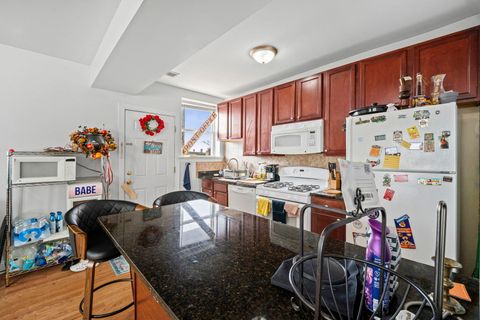 Tiny photo for 6319 N Sacramento Avenue #3E, Chicago, IL 60659 (MLS # 12603523)