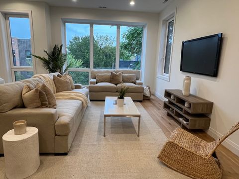 Tiny photo for 2651 W Augusta Boulevard #3, Chicago, IL 60622 (MLS # 12547850)