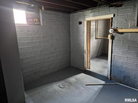 Tiny photo for 548 EDWARDS Street, Kewanee, IL 61443 (MLS # QC4268630)