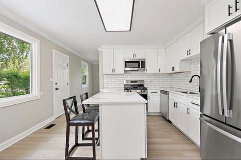 Tiny photo for 2204 Hawk Lane, Rolling Meadows, IL 60008 (MLS # 12668260)