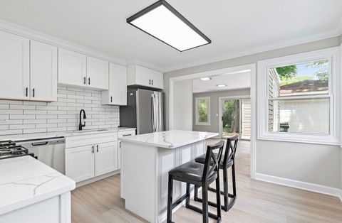 Tiny photo for 2204 Hawk Lane, Rolling Meadows, IL 60008 (MLS # 12668260)