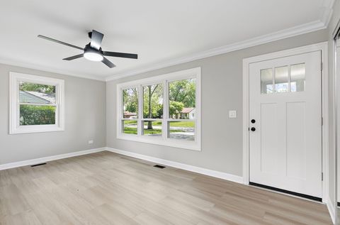 Tiny photo for 2204 Hawk Lane, Rolling Meadows, IL 60008 (MLS # 12668260)