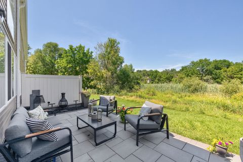 Tiny photo for 405 Locksley Drive, Streamwood, IL 60107 (MLS # 12700023)