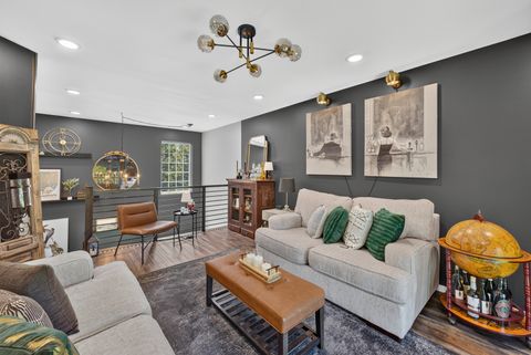 Tiny photo for 405 Locksley Drive, Streamwood, IL 60107 (MLS # 12700023)