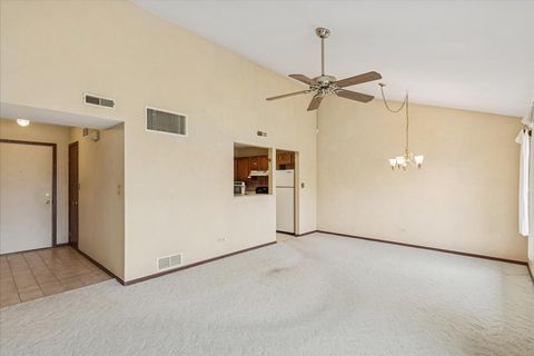 Tiny photo for 419 N Thornwood Drive #A, McHenry, IL 60050 (MLS # 12535067)