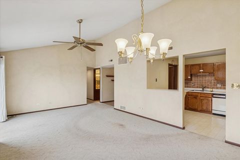 Tiny photo for 419 N Thornwood Drive #A, McHenry, IL 60050 (MLS # 12535067)