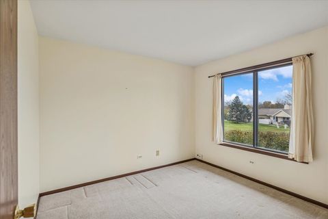 Tiny photo for 419 N Thornwood Drive #A, McHenry, IL 60050 (MLS # 12535067)