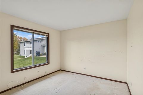 Tiny photo for 419 N Thornwood Drive #A, McHenry, IL 60050 (MLS # 12535067)