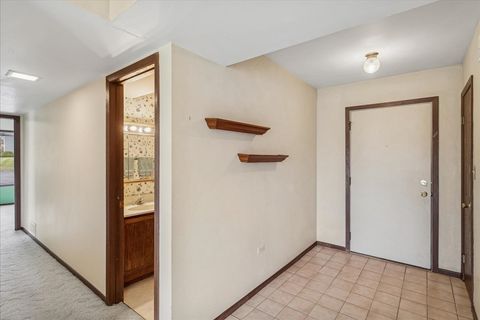 Tiny photo for 419 N Thornwood Drive #A, McHenry, IL 60050 (MLS # 12535067)