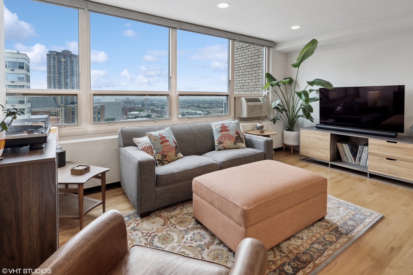 3950 N Lake Shore Drive 2223