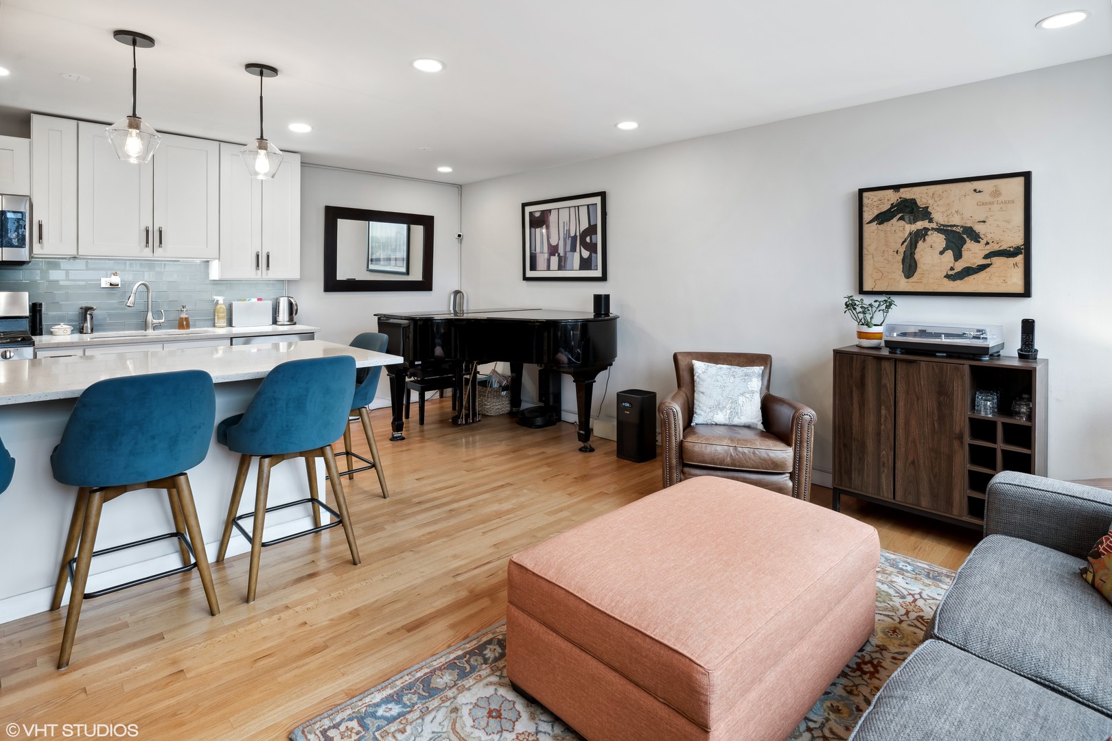3950 N Lake Shore Drive 2223