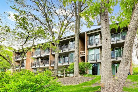 Photo of 1501 Fairway Drive #1F, Lisle, IL 60532 (MLS # 12635004)