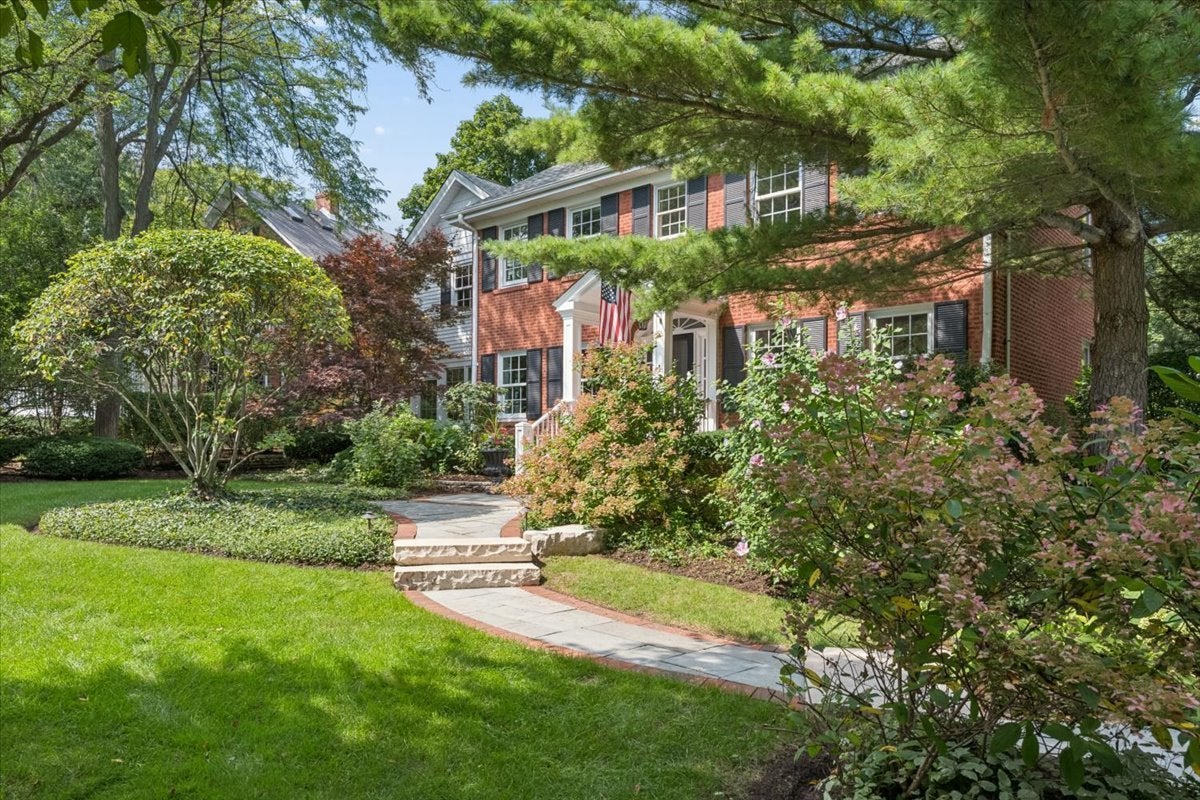 579 Hill Terrace