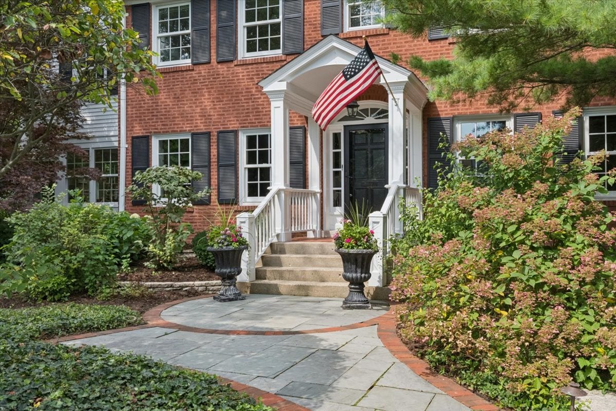 579 Hill Terrace
