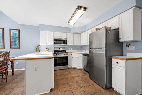 Tiny photo for 1326 Windsor Court, Geneva, IL 60134 (MLS # 12593516)