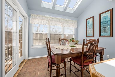 Tiny photo for 1326 Windsor Court, Geneva, IL 60134 (MLS # 12593516)