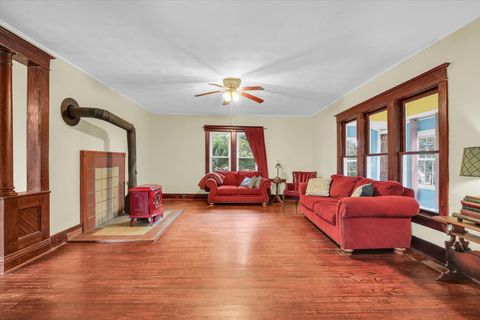 Tiny photo for 525 County Road 2400 E, Broadlands, IL 61816 (MLS # 12580252)