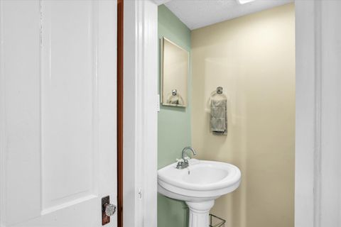 Tiny photo for 525 County Road 2400 E, Broadlands, IL 61816 (MLS # 12580252)