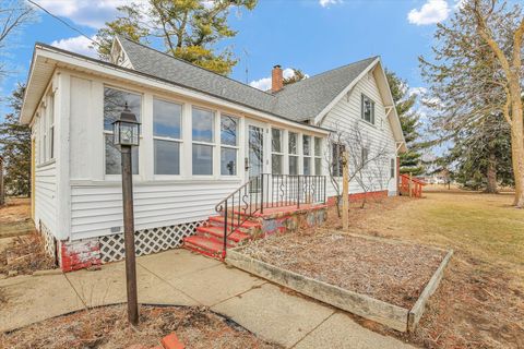 Tiny photo for 525 County Road 2400 E, Broadlands, IL 61816 (MLS # 12580252)