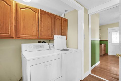 Tiny photo for 525 County Road 2400 E, Broadlands, IL 61816 (MLS # 12580252)