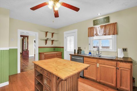 Tiny photo for 525 County Road 2400 E, Broadlands, IL 61816 (MLS # 12580252)
