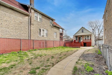 Tiny photo for 1649 N Latrobe Avenue, Chicago, IL 60639 (MLS # 12619389)