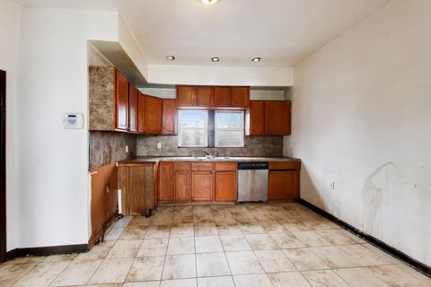 Tiny photo for 1649 N Latrobe Avenue, Chicago, IL 60639 (MLS # 12619389)